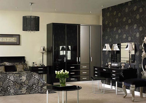 Black Wallpaper Accent Wall Bedroom Is Beautiful Pinte