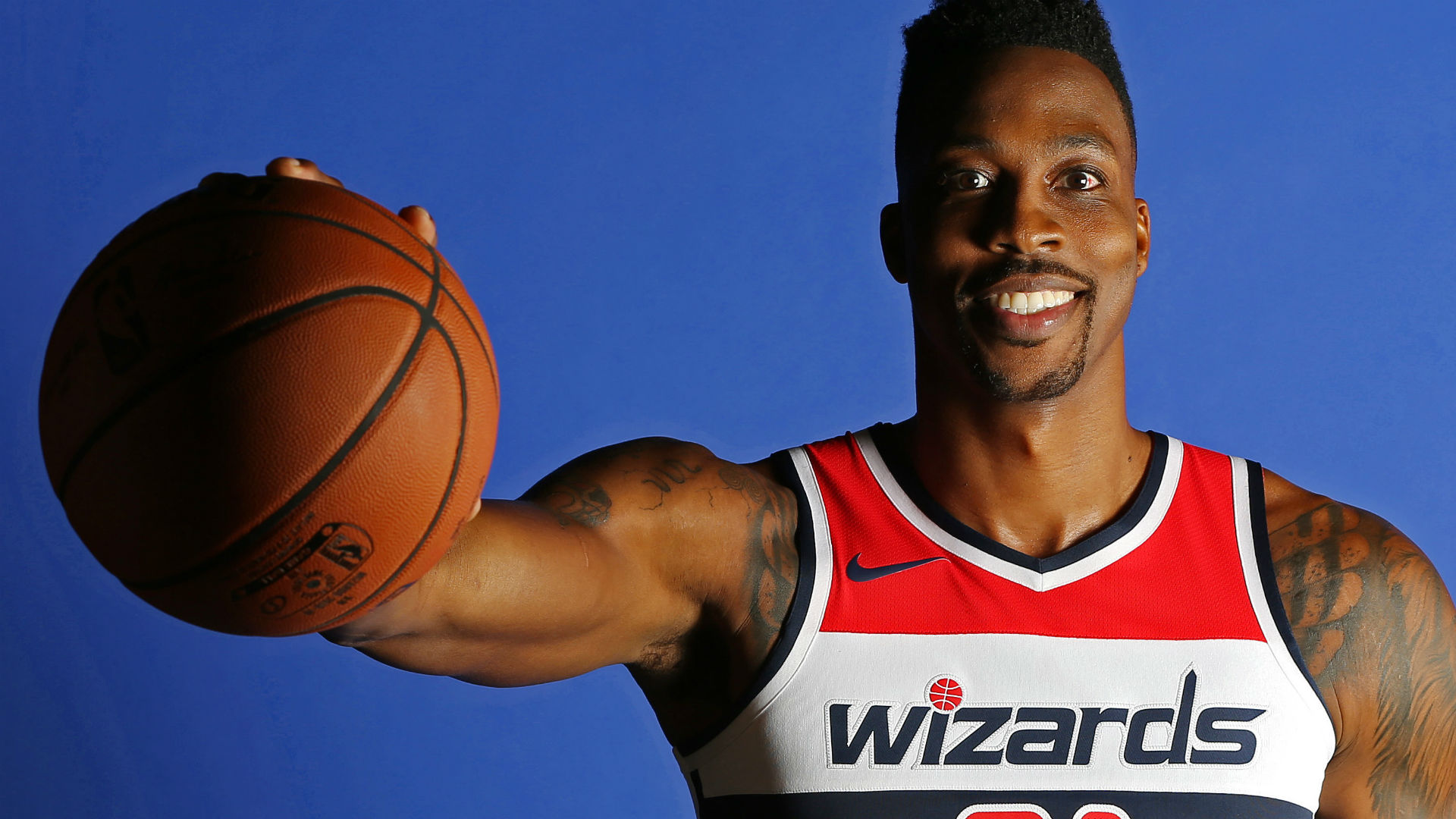 Dwight Howard Practices For First Time With Wizards Raising