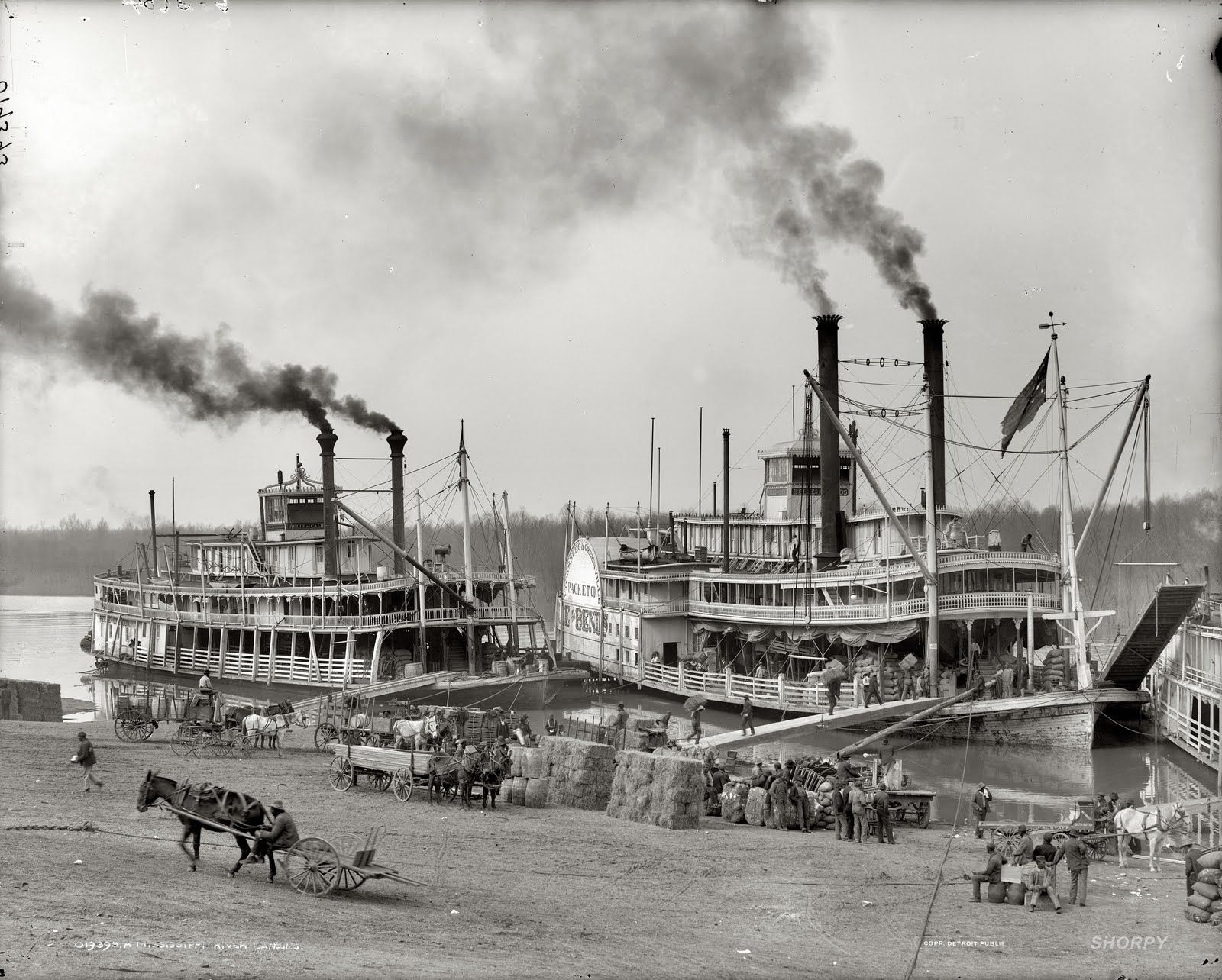 Robert Fulton And The Steamboat