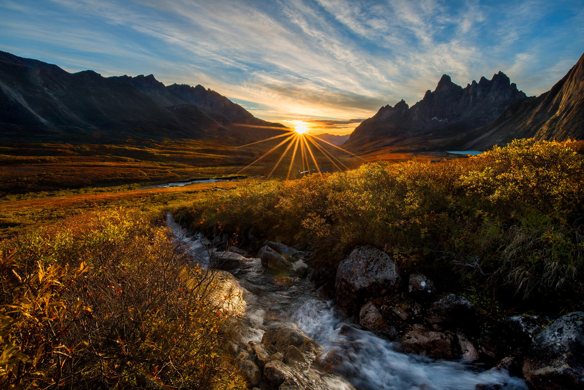 [47+] Mountains Wallpaper in HD on WallpaperSafari