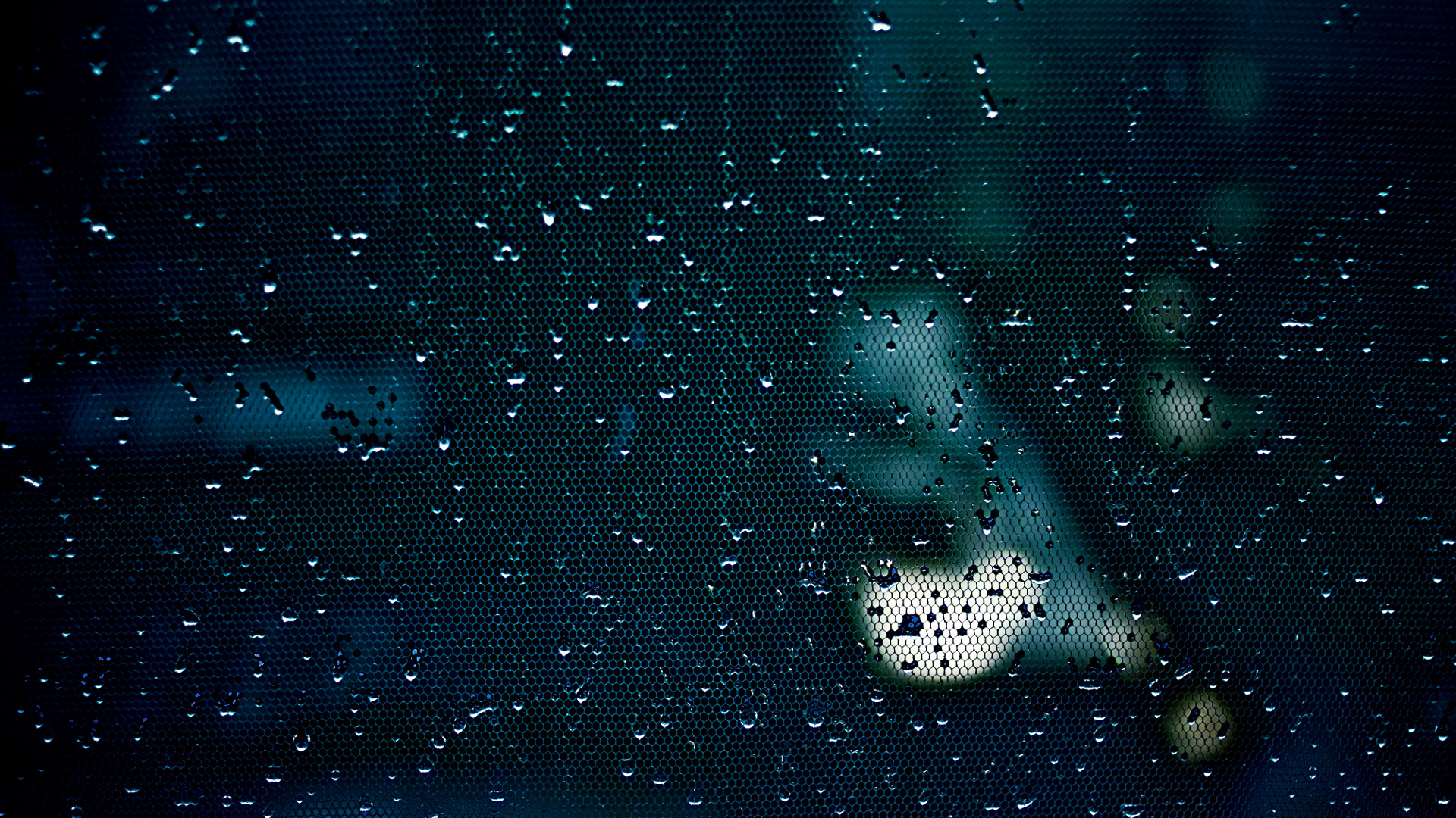 Screen Water Drops Wallpaper Background
