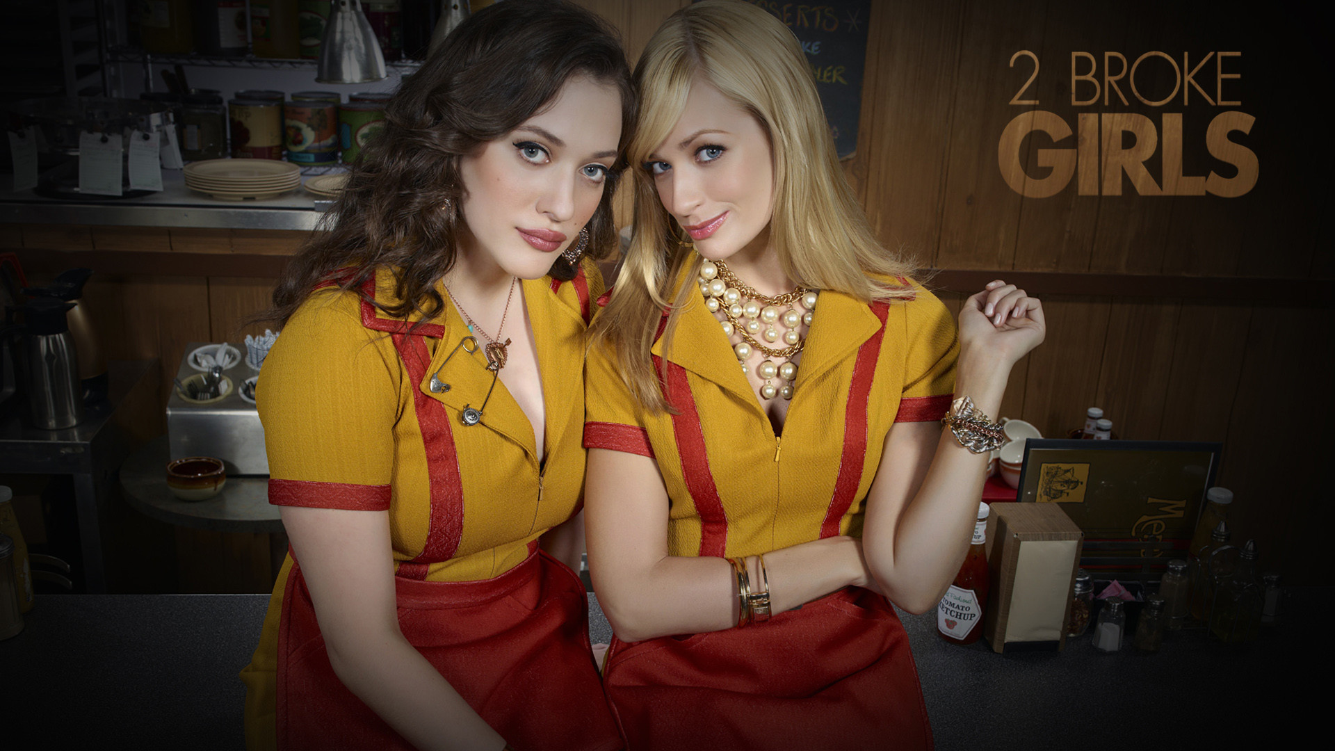 Beth Behrs HD Wallpaper
