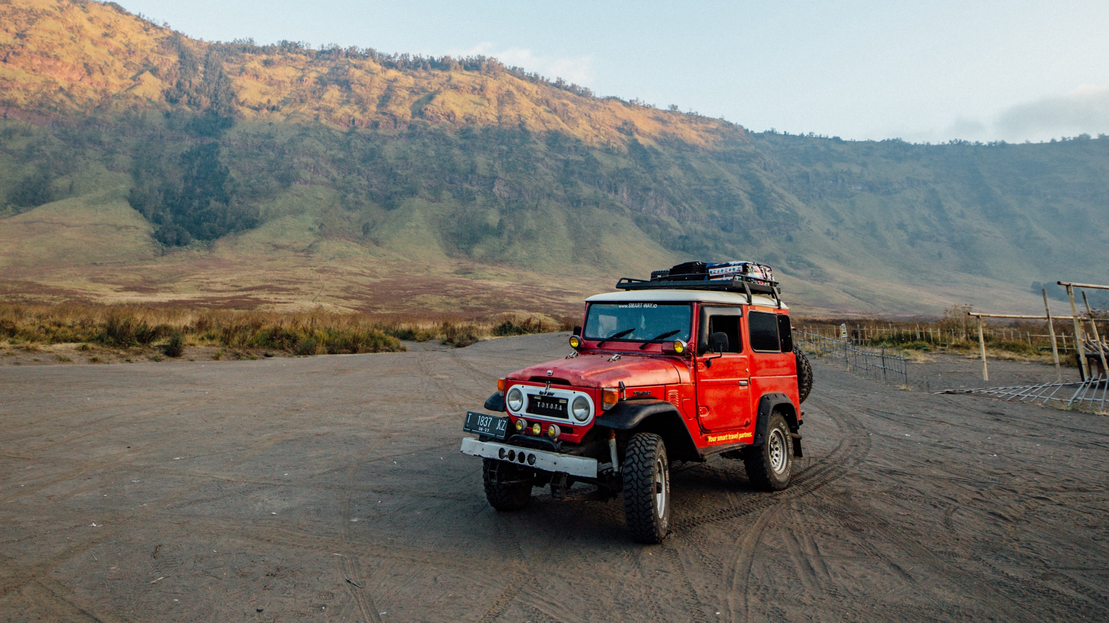 Toyota Land Cruiser Fj40 By Hanson Lu Wallpaper