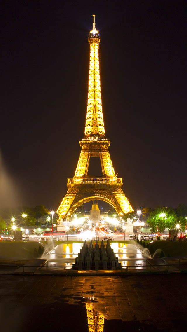 Eiffel Tower Wallpaper for iPhone - WallpaperSafari