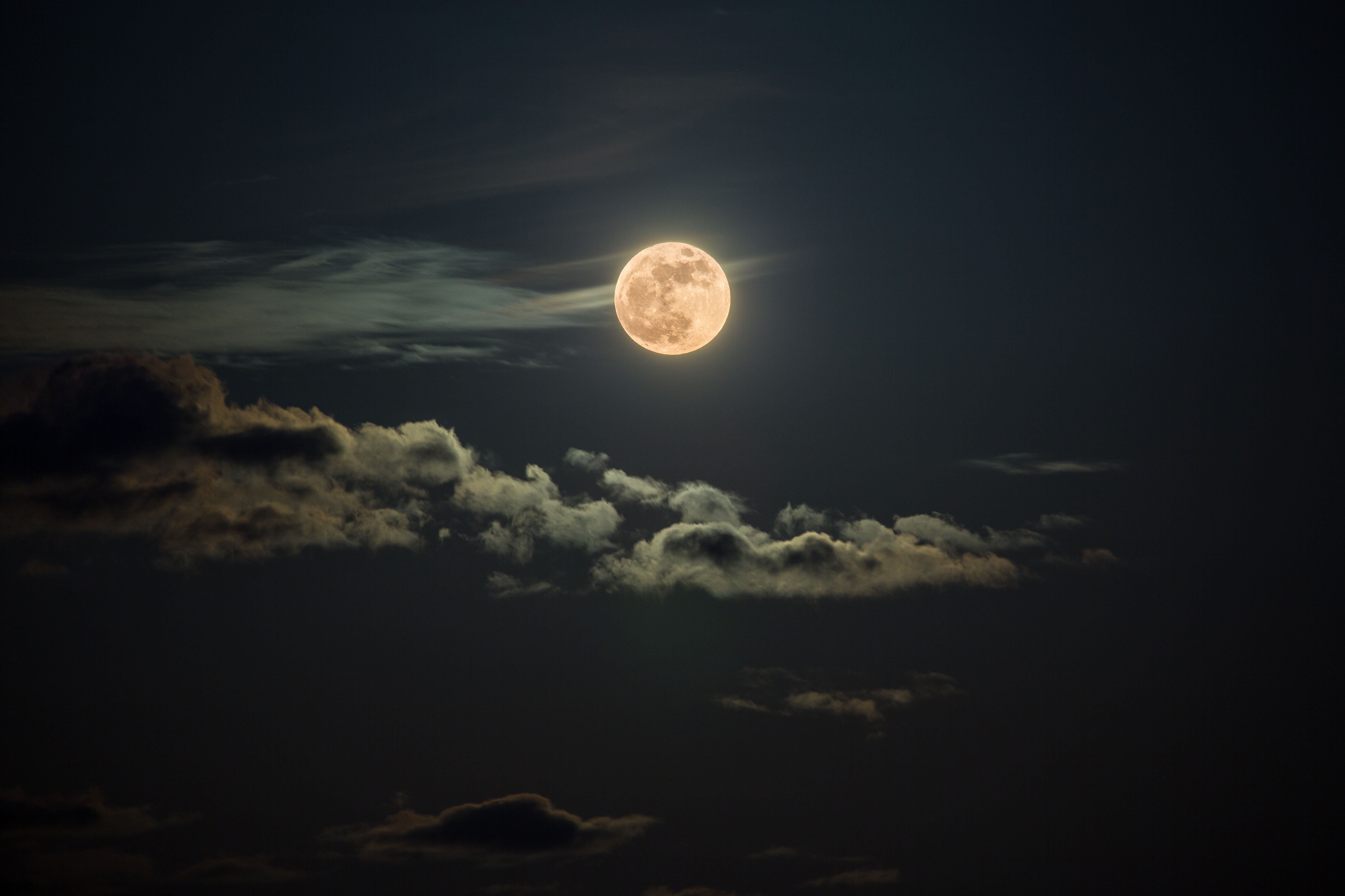 Moon HD Wallpaper