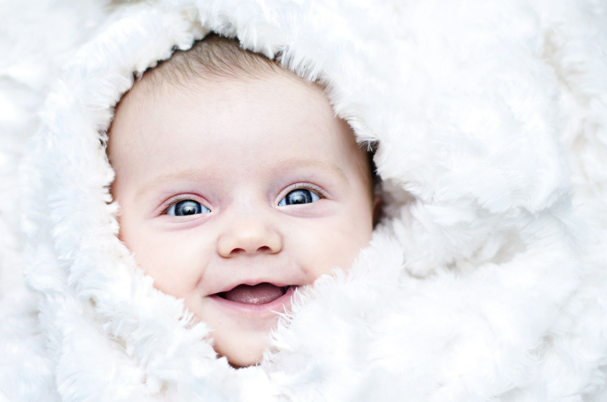 Cute Baby Wallpaper White Background Inthiaano
