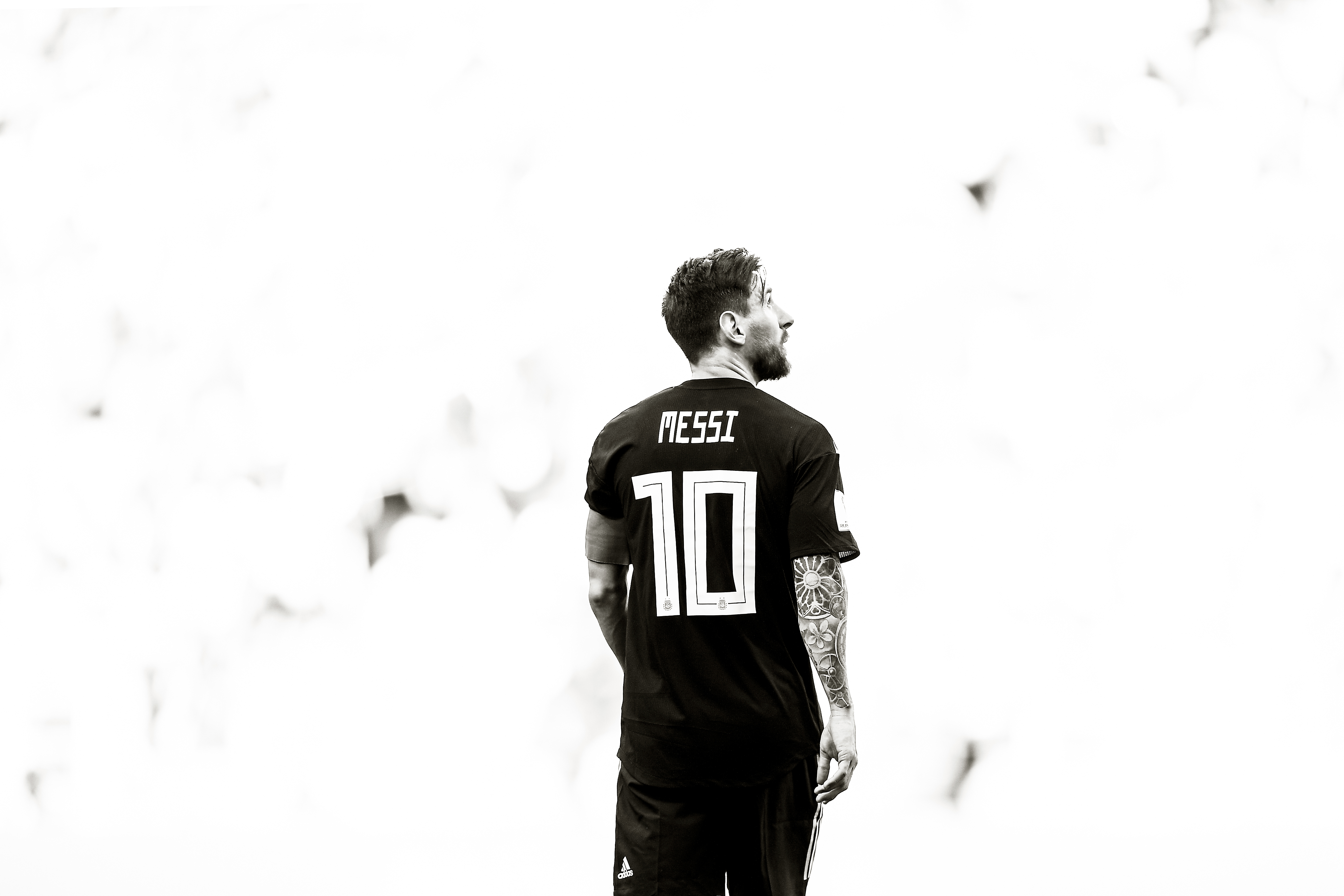 Argentina V Iceland Messi Black Wallpaper 4k