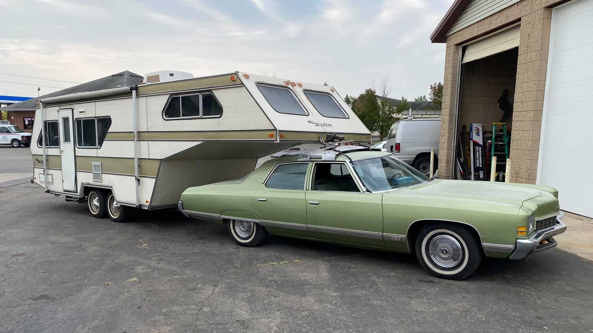 Harmon Shadow Roof Mount Rv Trailer Is The Best And Worst Of 70s