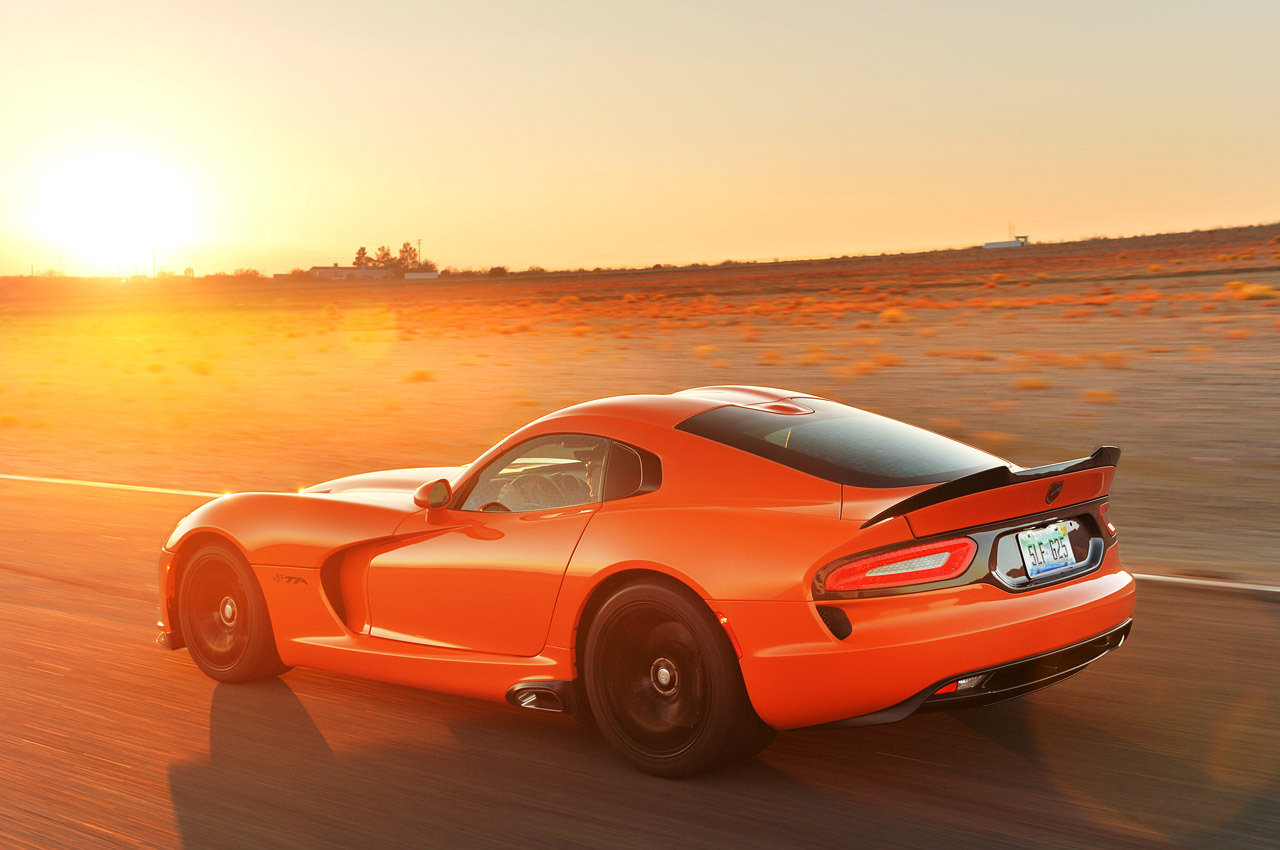 This Dodge Viper Car Wallpaper Includes In Category And