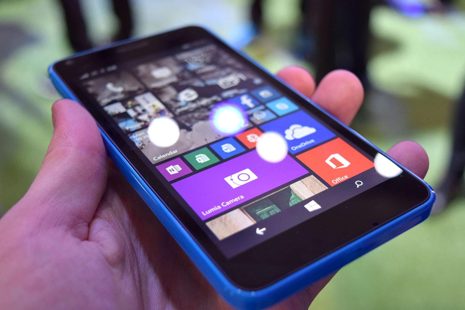 Is Here Microsoft Busts Out The Lumia And Xl In Barcelona