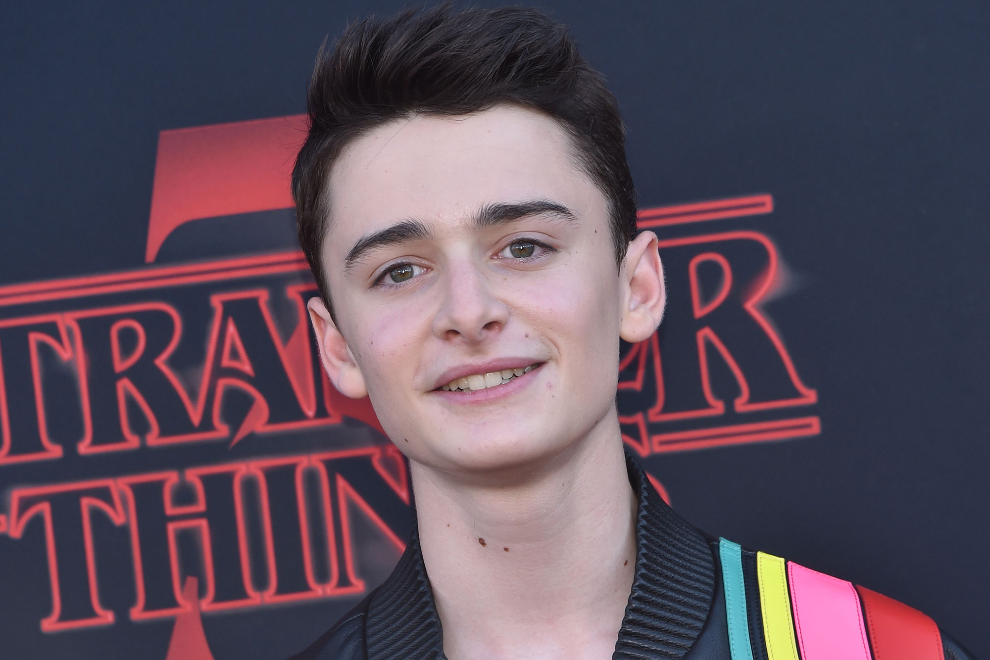 Noah Schnapp Wallpaper