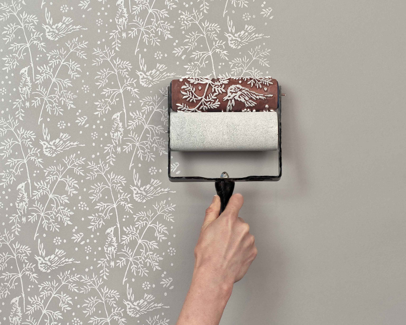 Wallpaper Paint The Paint Roller That Creates A Wallpaper Look