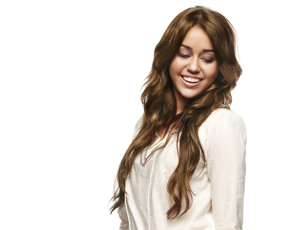 Miley Cyrus Pictures Wallpaper
