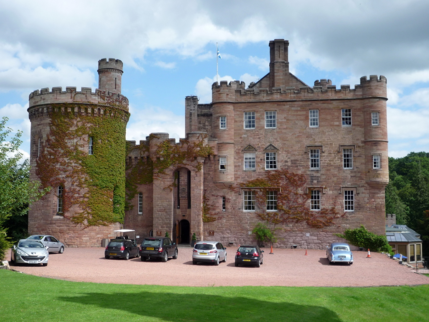 Image Dalhousie Castle Scotland Cities