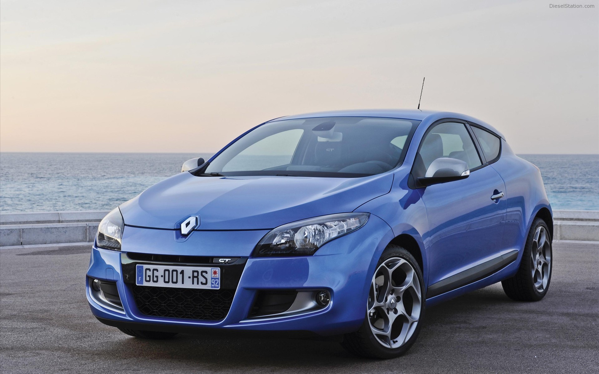 Renault Megane Coupe Gt Widescreen Exotic Car Image