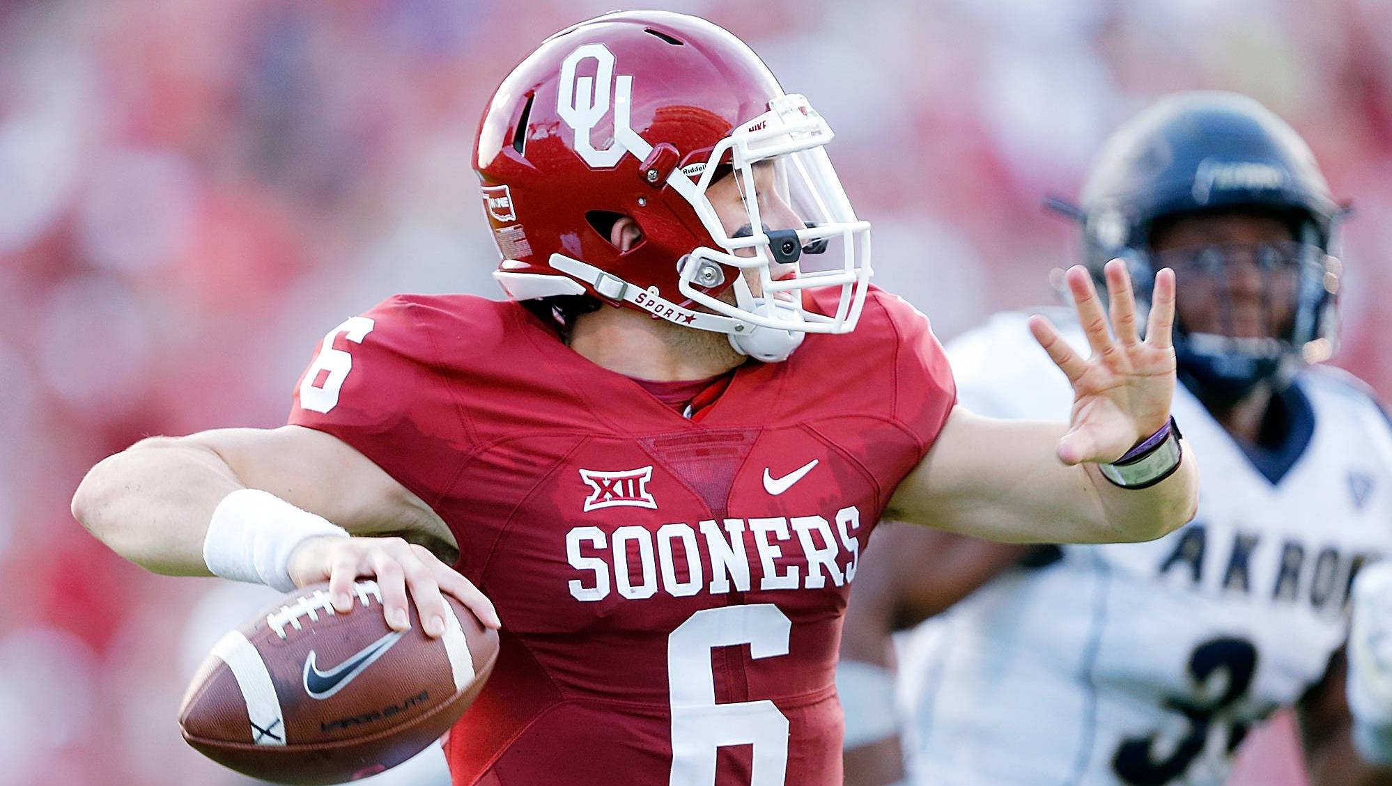 Mayfield Makes His Mark Sooners Top Akron The Official