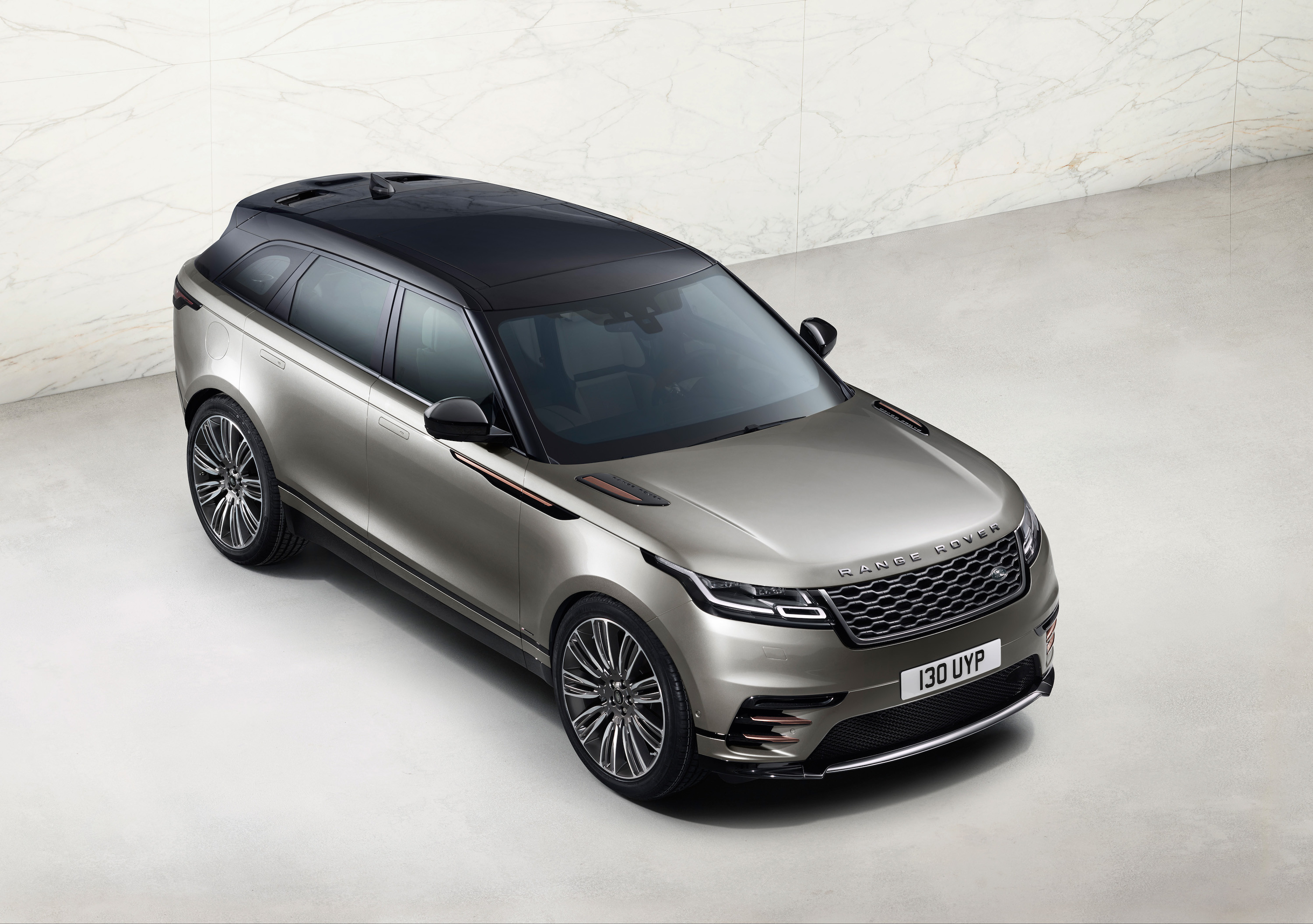 Range Rover Sport Desktop Wallpaper Image