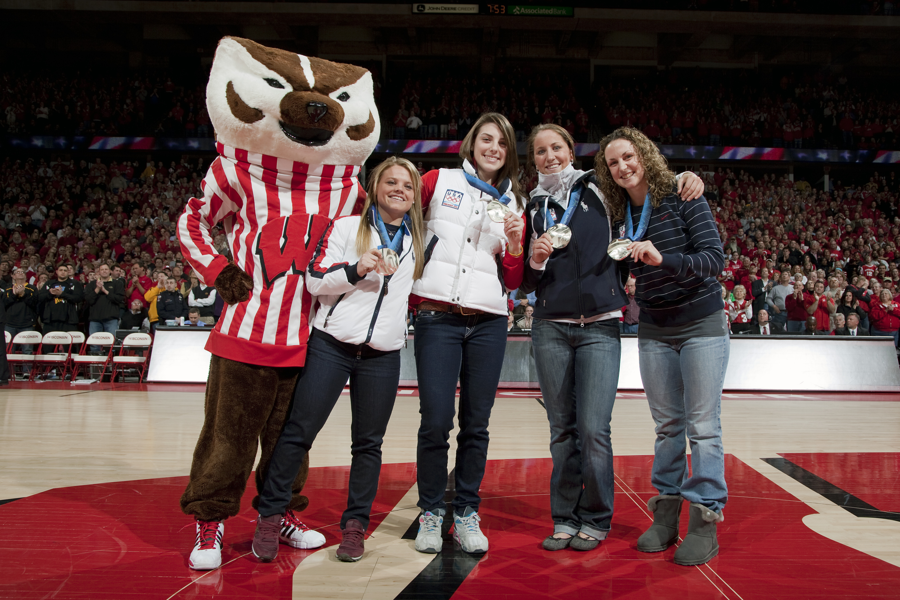 Video Wele Home Badgers Uwbadgers The Official Athletic