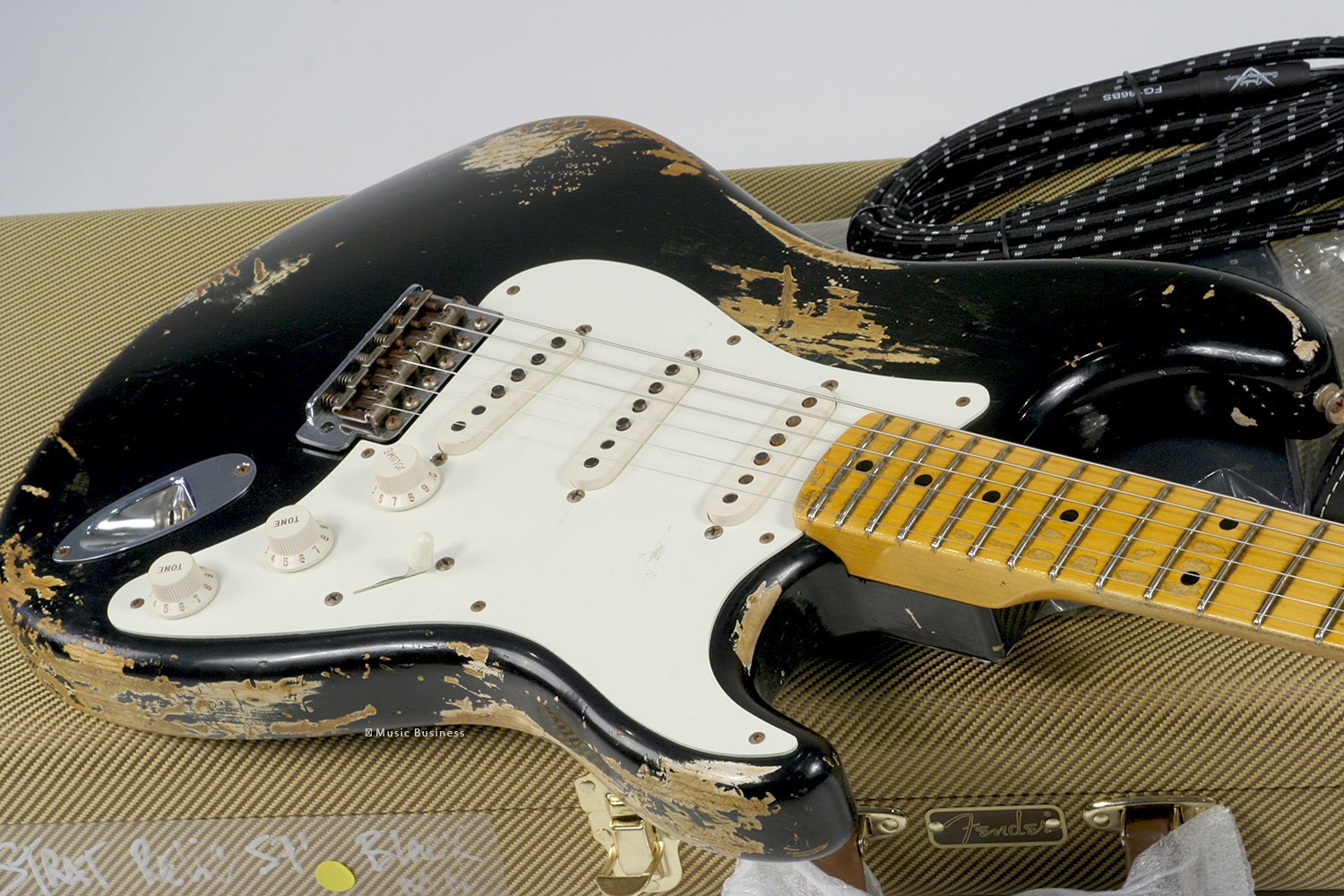 Electrique Fender Custom Heavy Relic Stratocaster Black R69586