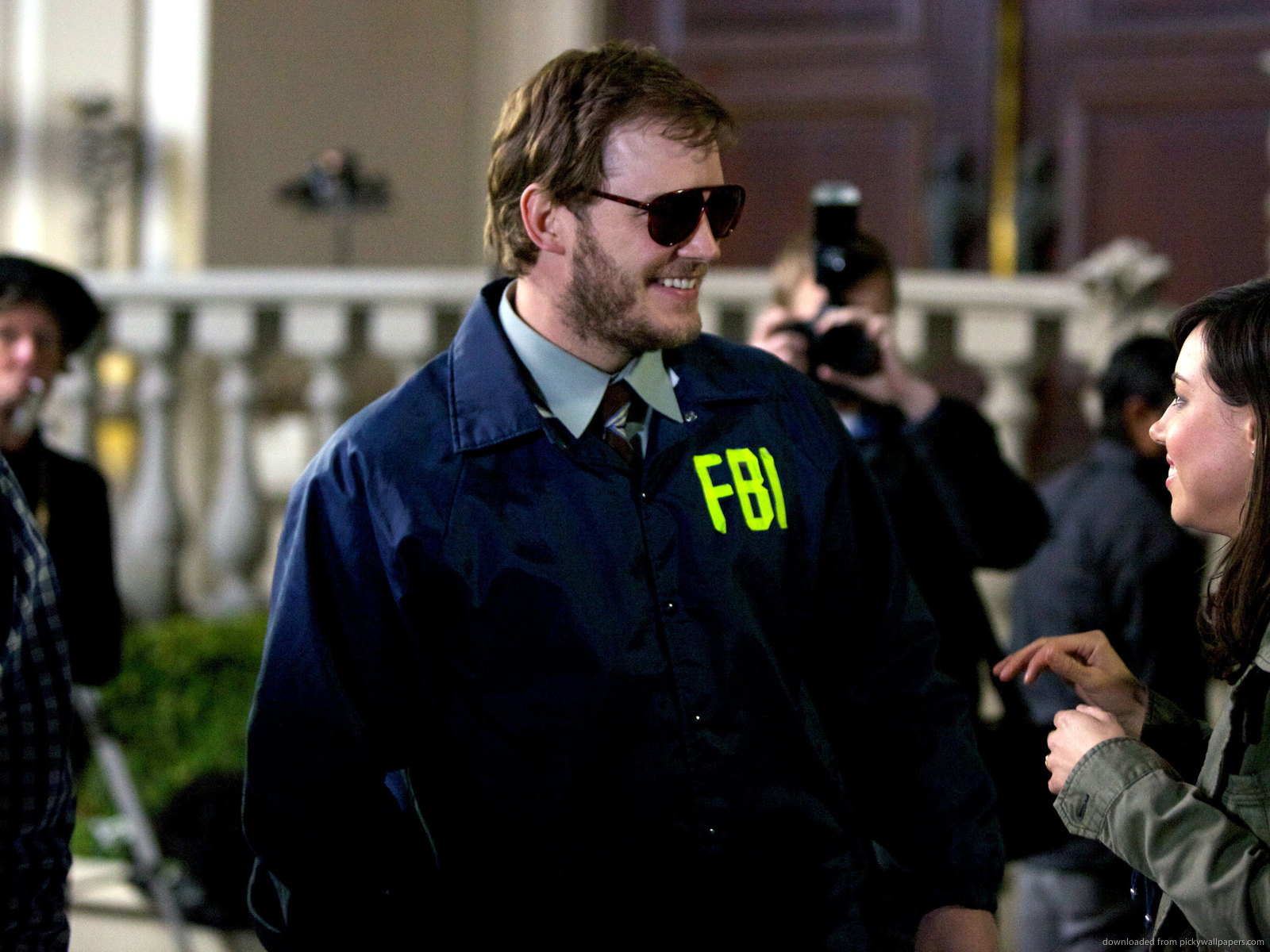 Chris Pratt As Fbi At Parks And Recreation Wallpaper