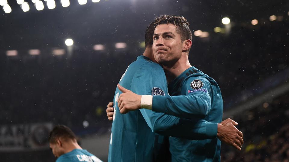 Cristiano Ronaldo Magic Fires Real Madrid Past Man