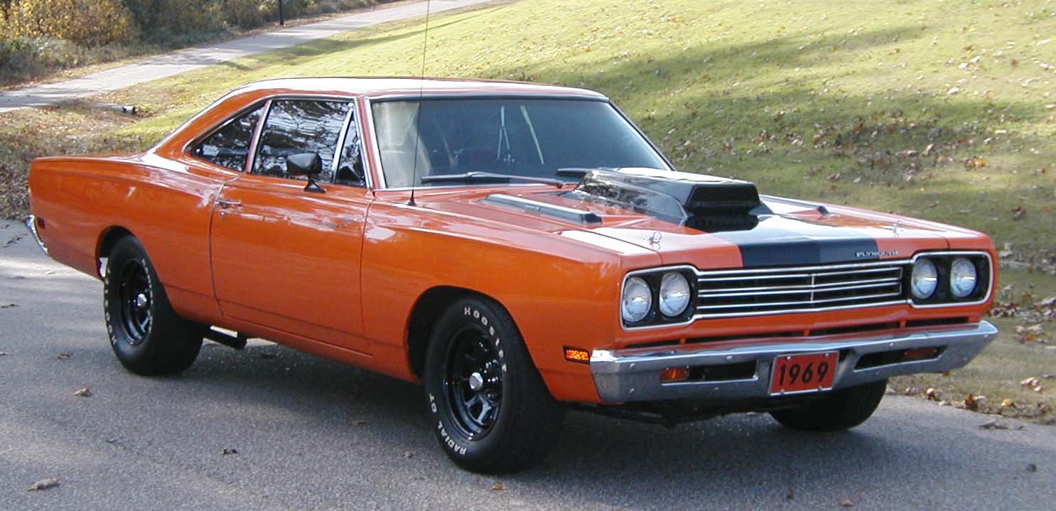 Plymouth Road Runner Wallpaper Background