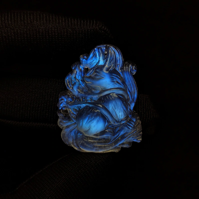 Nine Tailed Fox Moonstone Pendant Wallpaper