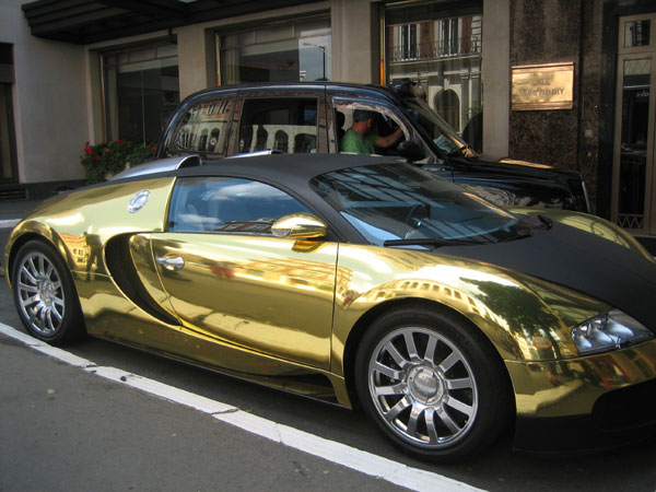 HD Car Wallpaper Bugatti Gold