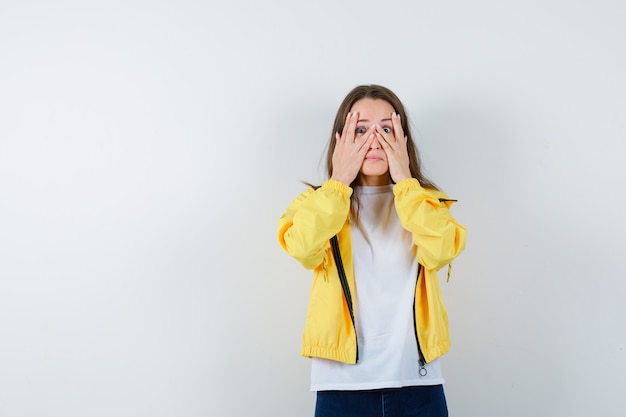Expressive Young Woman Posing Wallpaper