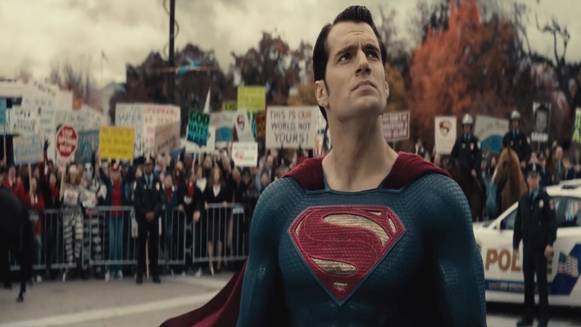 Henry Cavill As Superman In Hollywood Movie HD Wallpaper