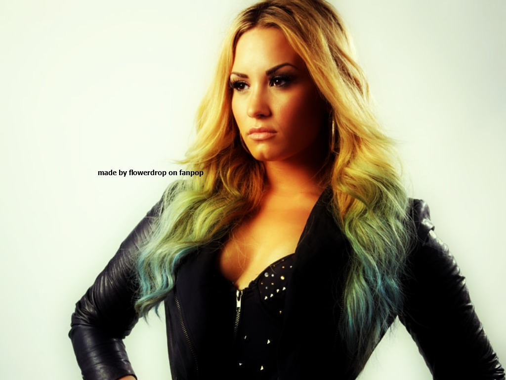 Clubs Demi Lovato Image Title Wallpaper
