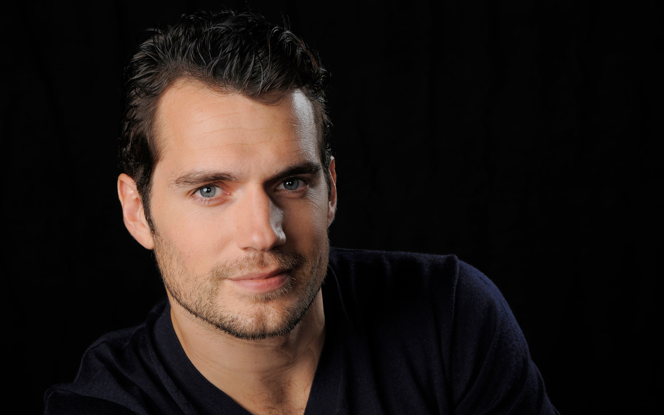 Henry Cavill Full HD Wallpaper And Image