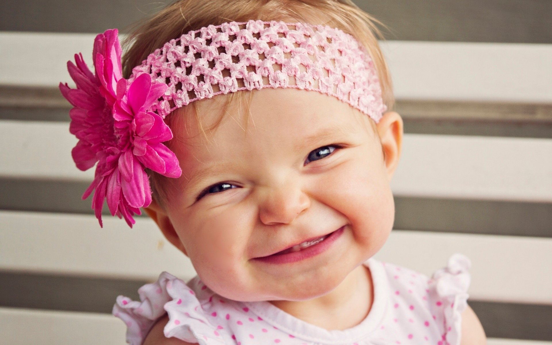 Cute Baby Girl Pictures Wallpapers - WallpaperSafari