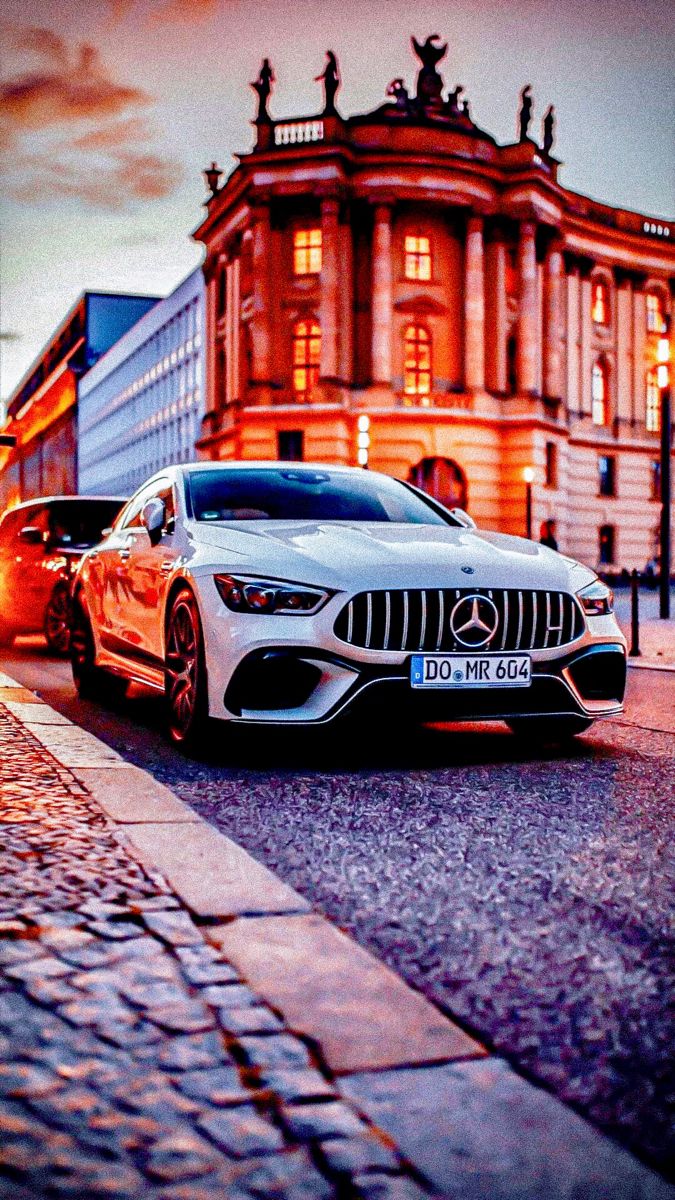 Mercedes Benz Luxury Wallpaper