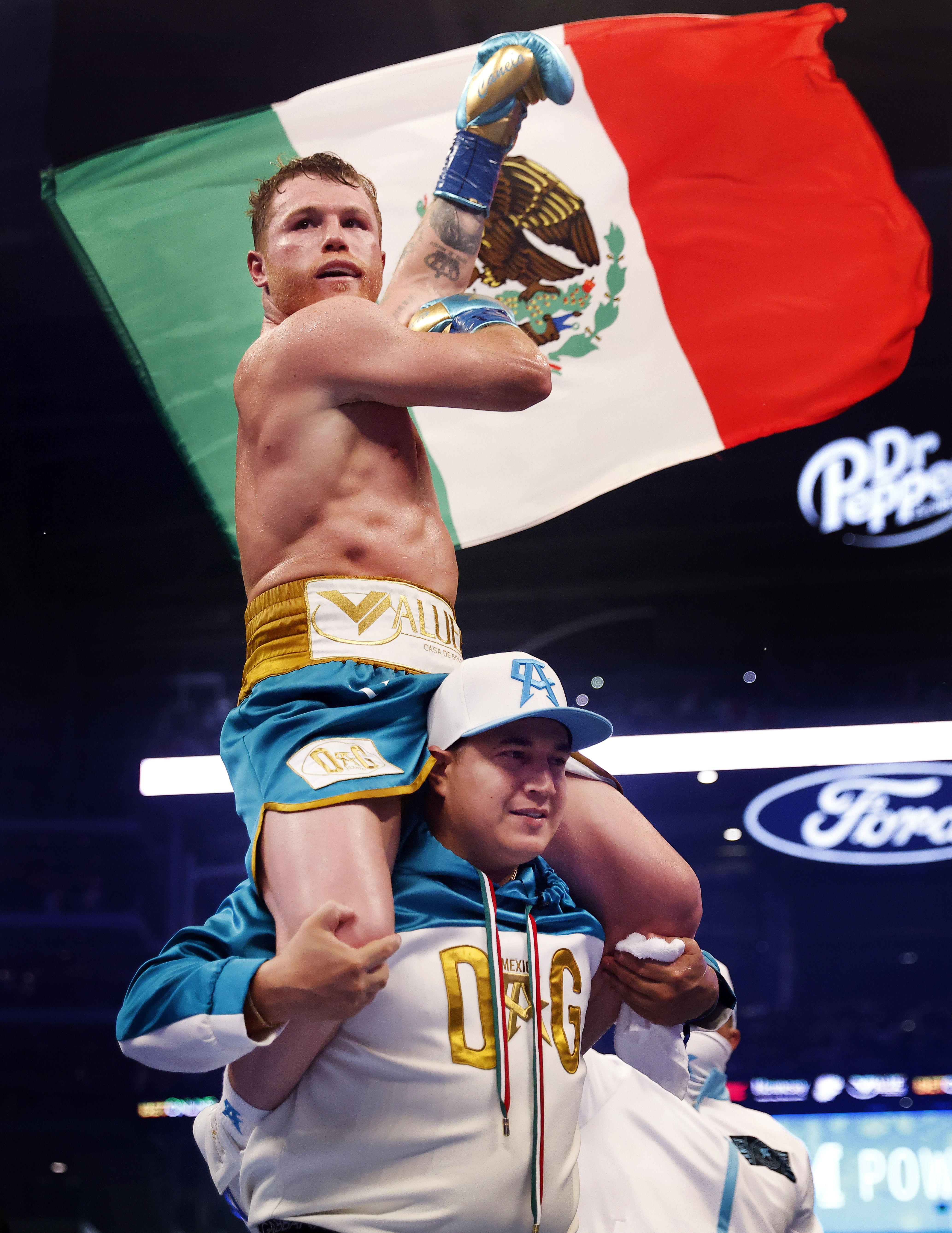Canelo Alvarez Adds To His Title Collection Defeats Billy Joe