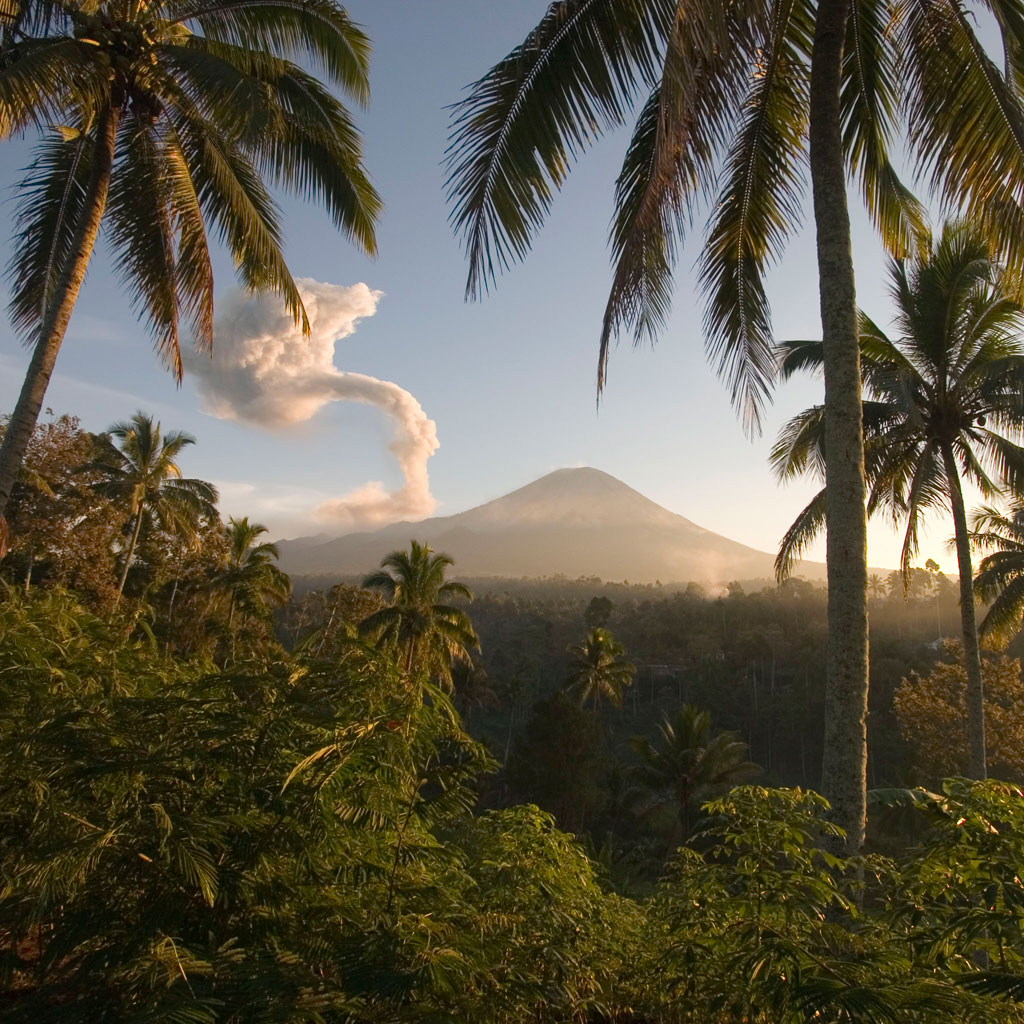 Java Indonesia Volcano landscape iPad Wallpaper