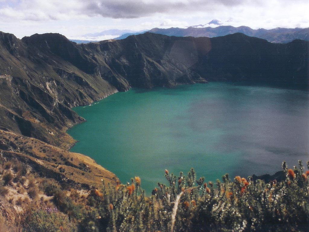 Wallpaper Hintergrundbilder Ecuador Kratersee