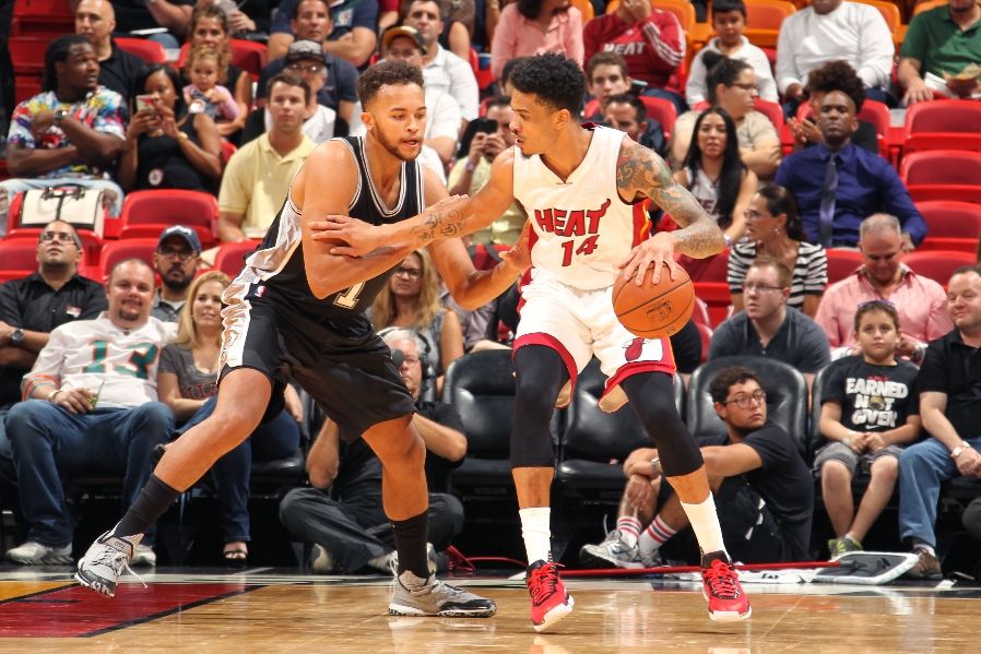 Miami Fl October Gerald Green Of The Heat Drives To