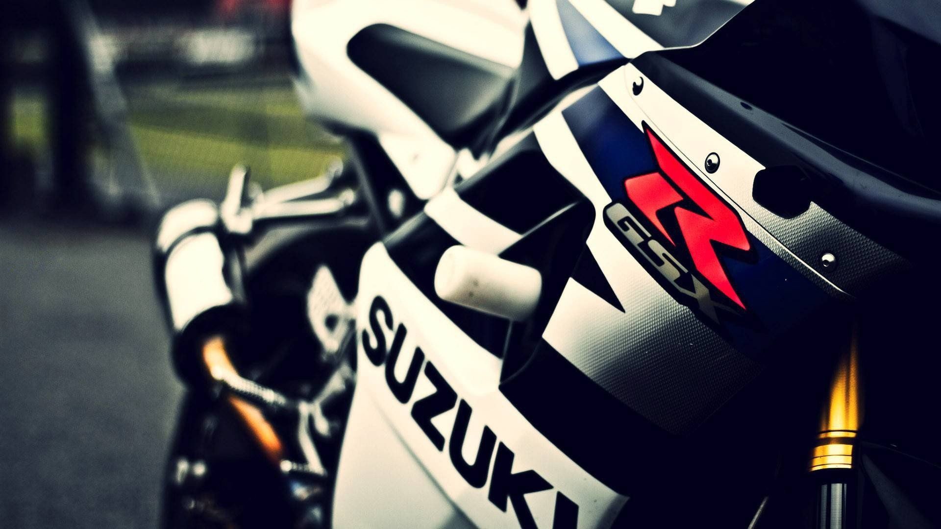 Suzuki Wallpaper iPad Retina