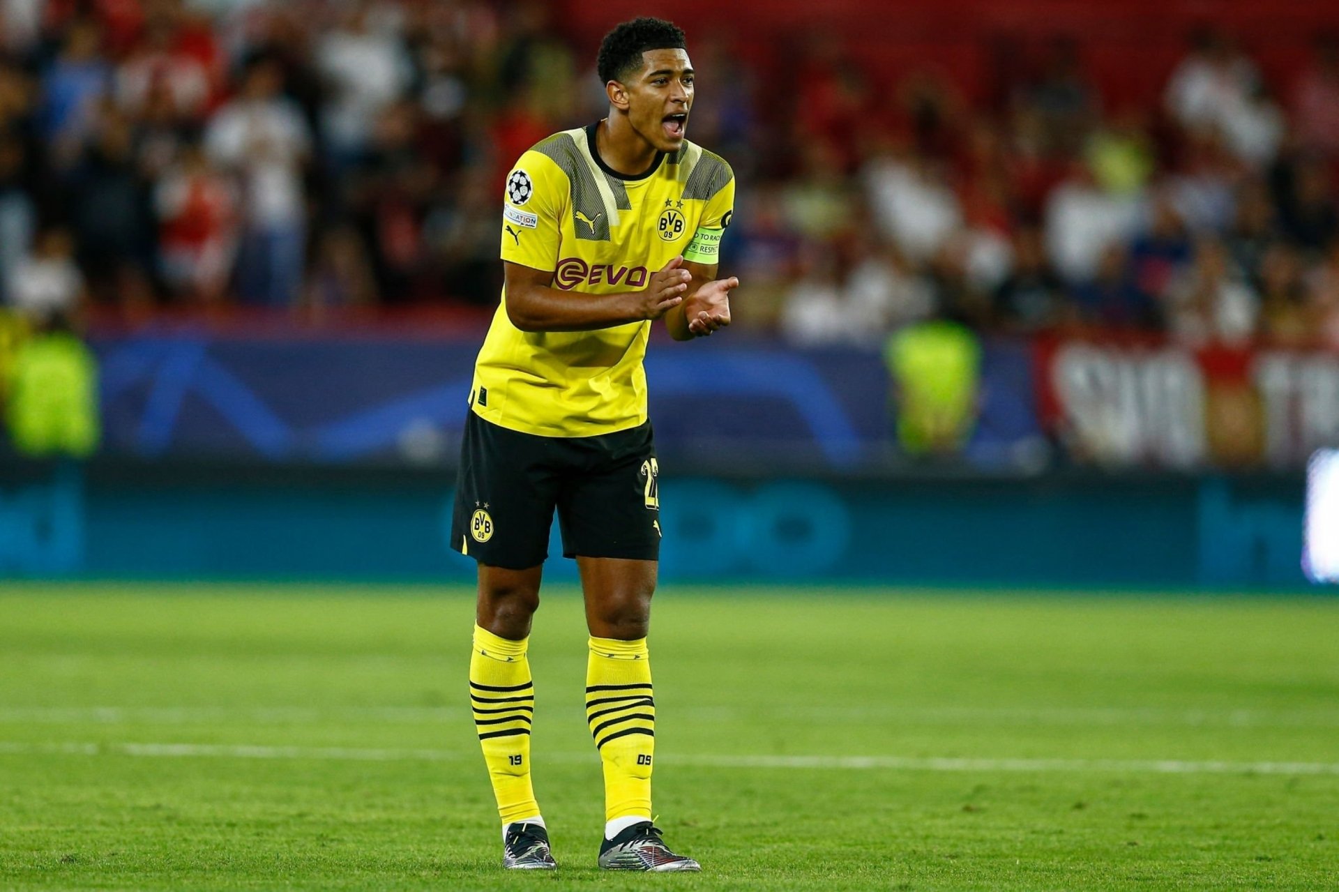 Jude Bellingham in action for Borussia Dortmund, wearing the team's yellow and black kit
