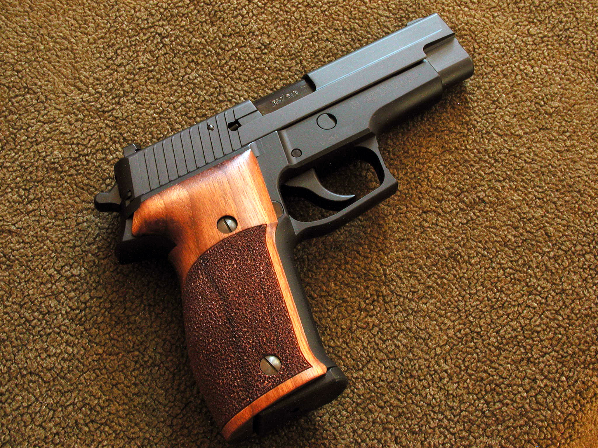 Sig Sauer P226 Full HD Wallpaper And Background