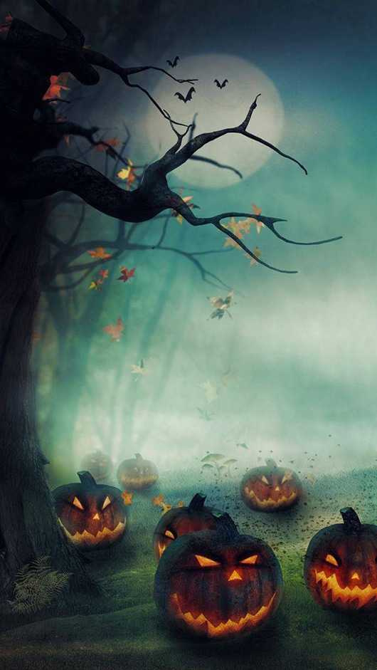 Silent And Scary iPhone Halloween Wallpaper