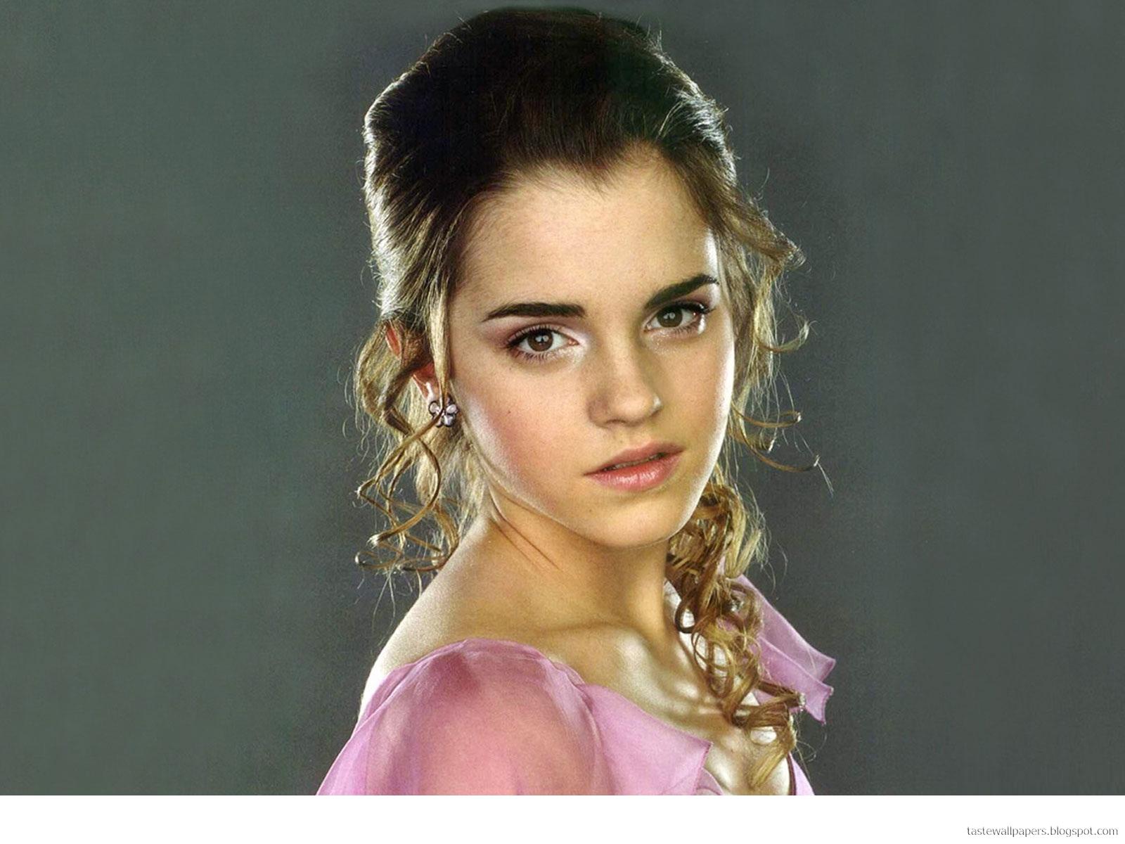 Emma Watson Hollywood Girl Wallpaper Taste