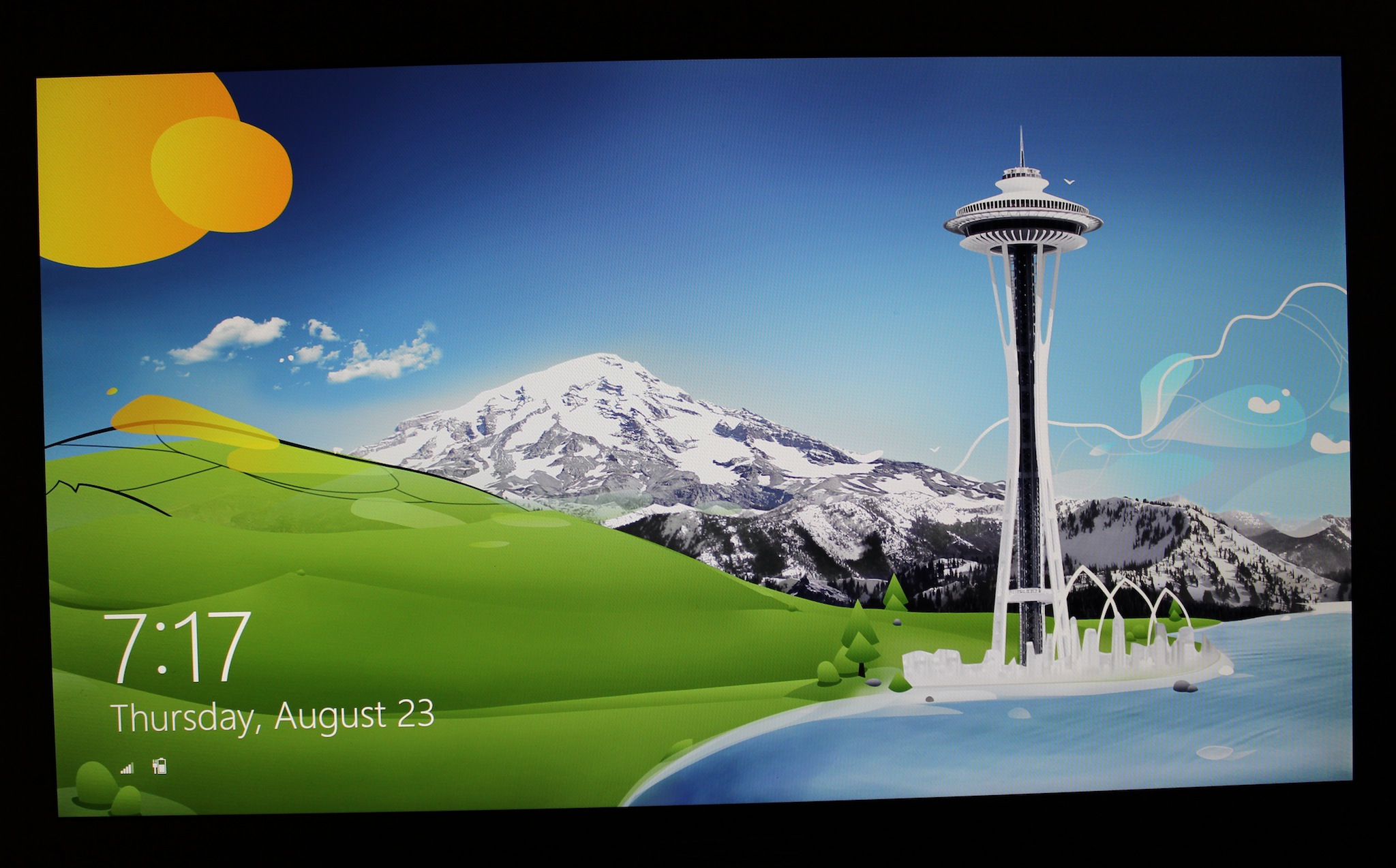  on using one of the colorful login screen wallpapers from Windows 8