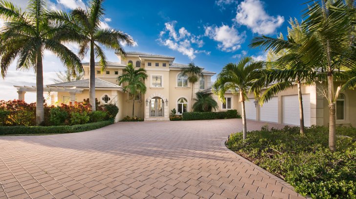Bahamas Luxury House Wallpaper HD