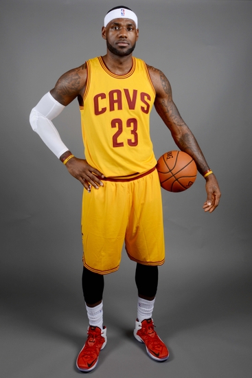 Wallpaper Of Lebron James In Cleveland Cavaliers