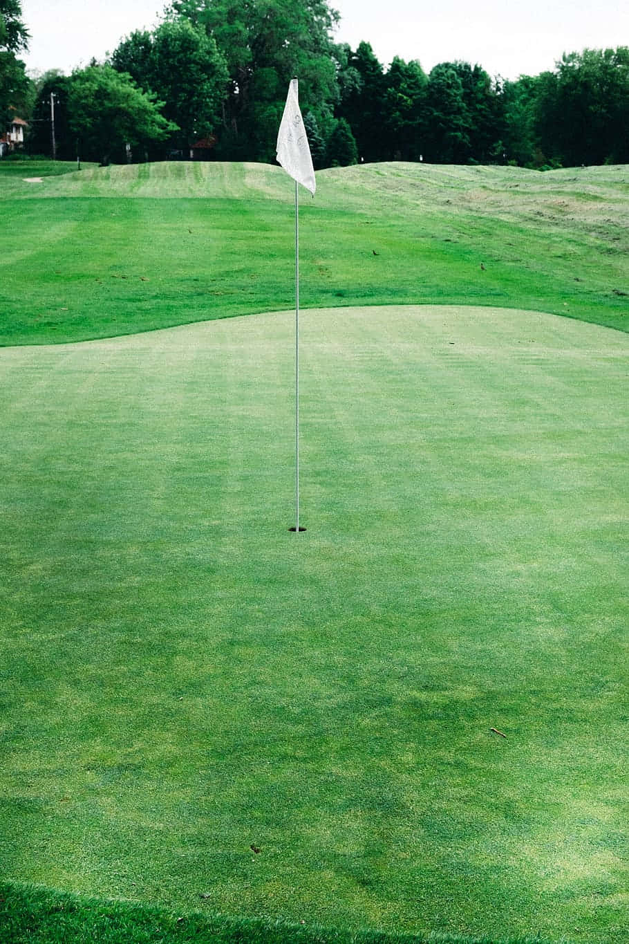 Enjoy A Golf Vacation Experience At Augusta National Club Wallpaper