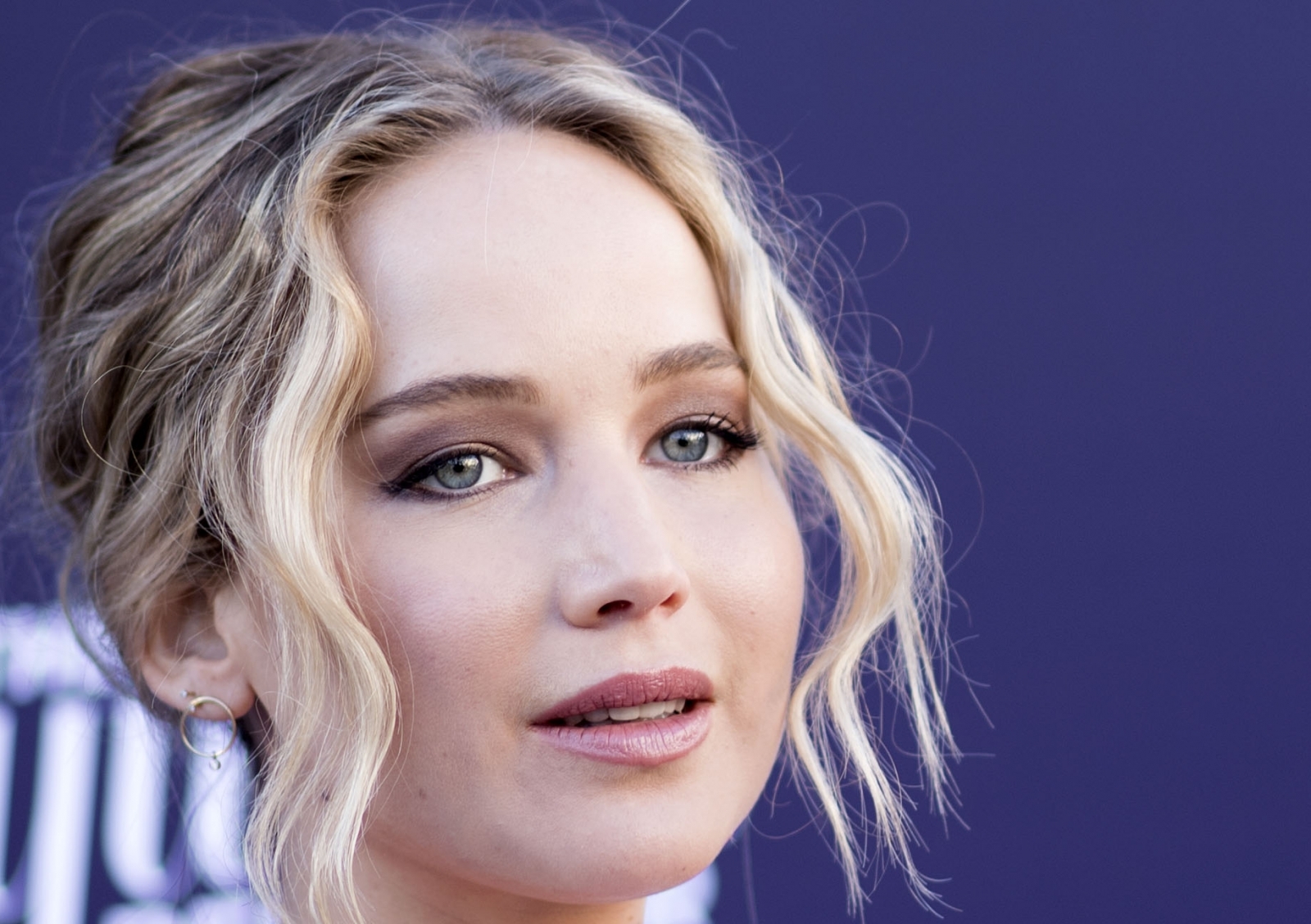 Jennifer Lawrence Sends Temperatures Soaring In See