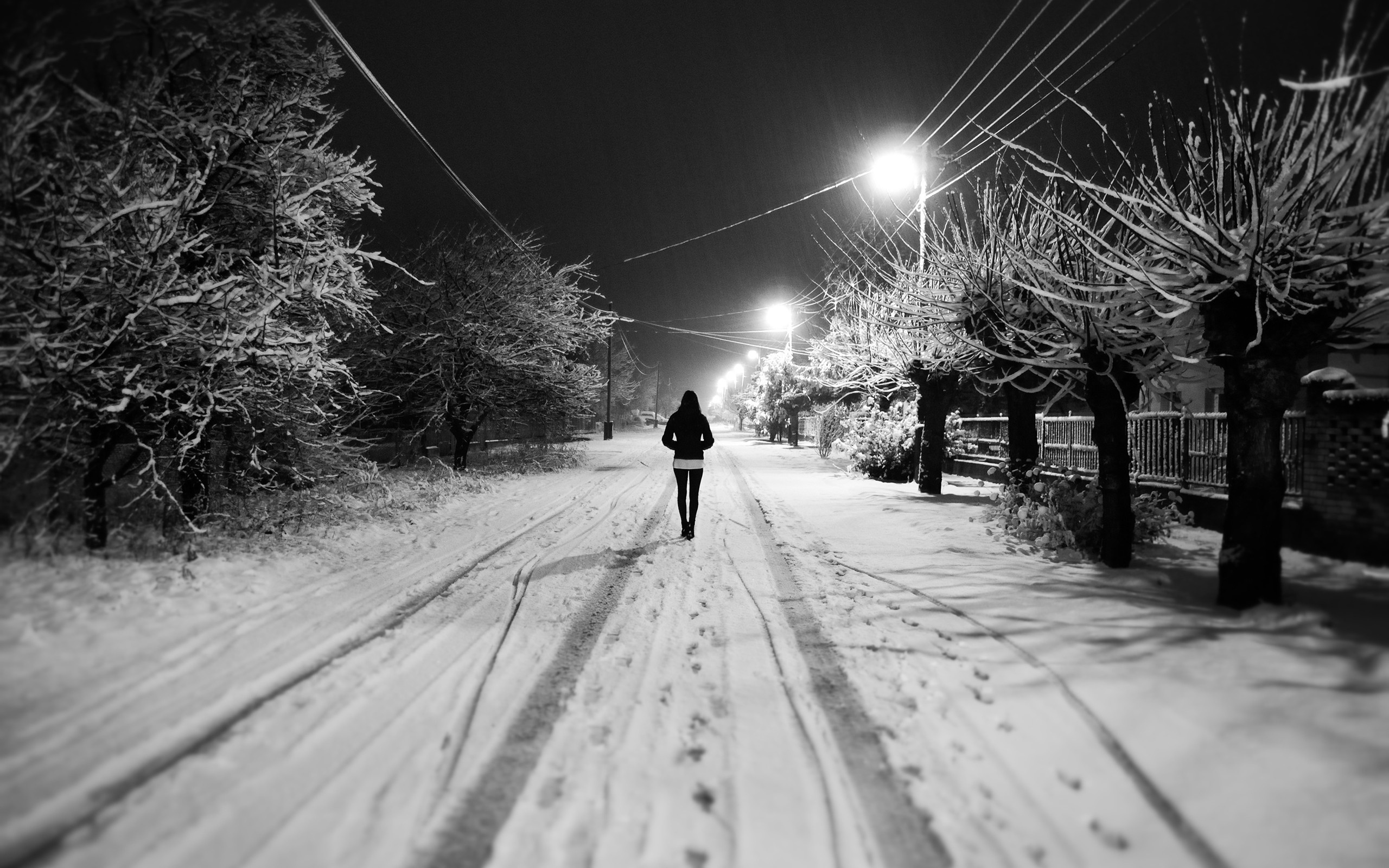 Black And White Snow Night Girl Wallpaper In