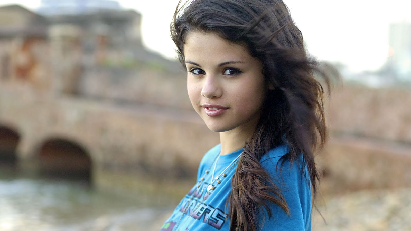 Selena Gomez HD Wallpaper Pictures High